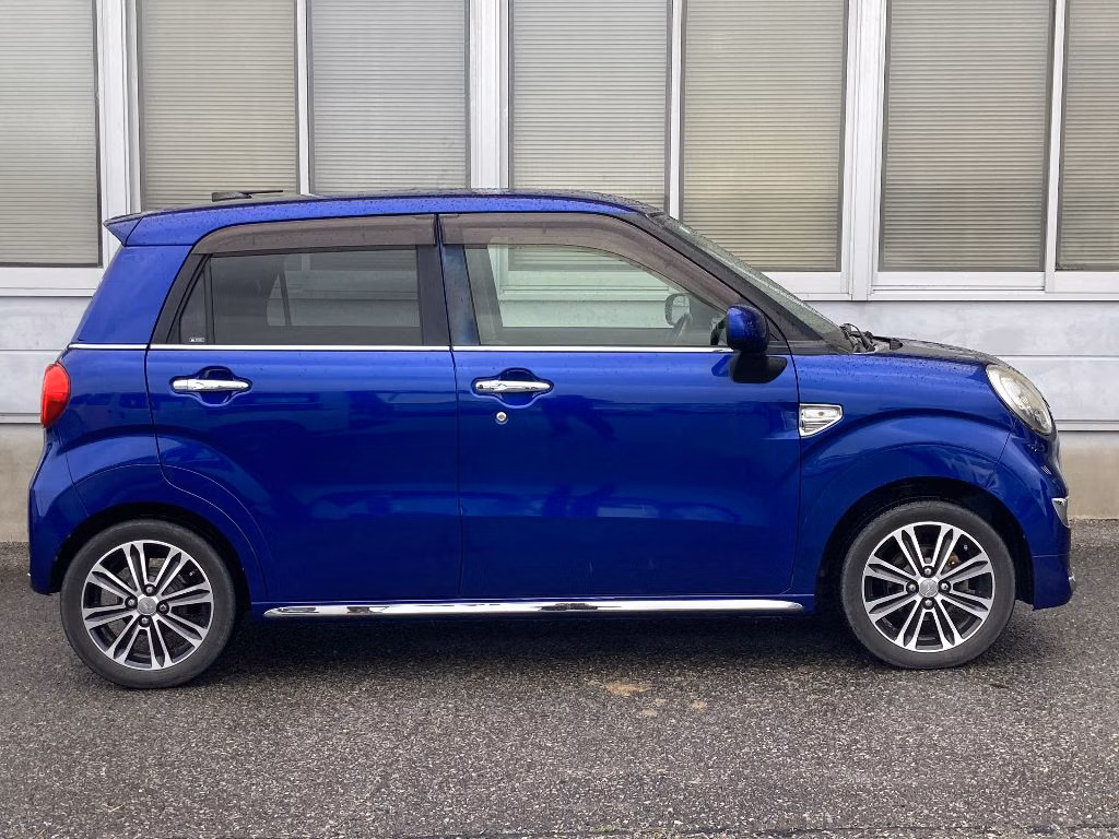 DAIHATSU CAST