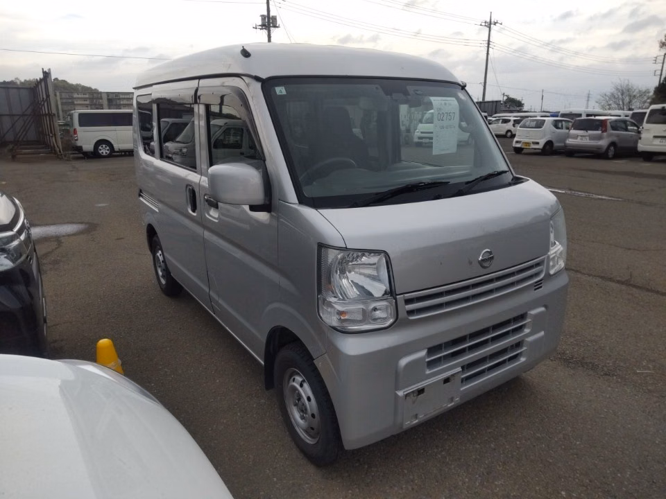NISSAN NV100 CLIPPER