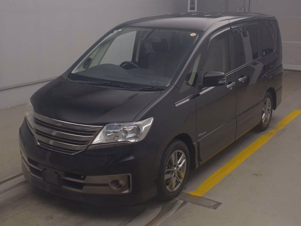 NISSAN SERENA