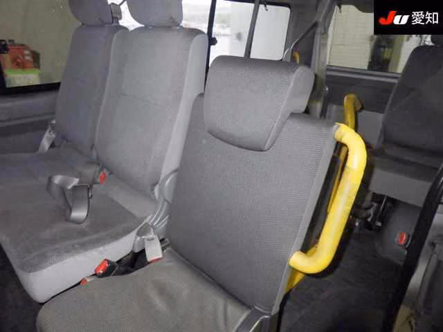 TOYOTA REGIUS ACE