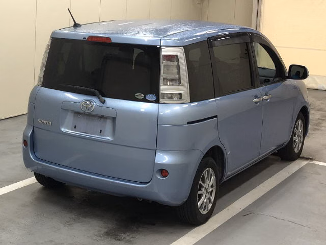 TOYOTA SIENTA