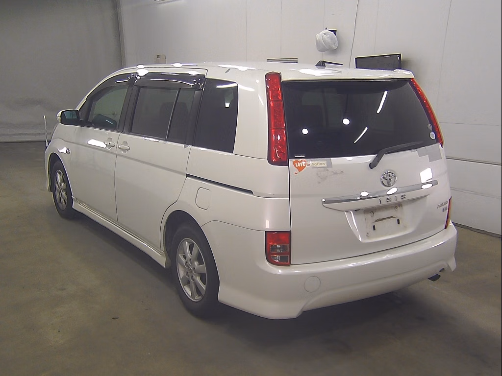 TOYOTA ISIS