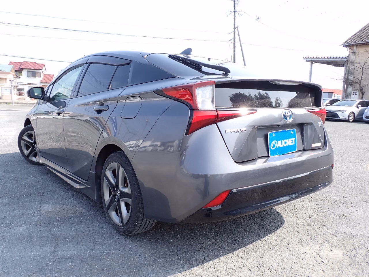TOYOTA PRIUS