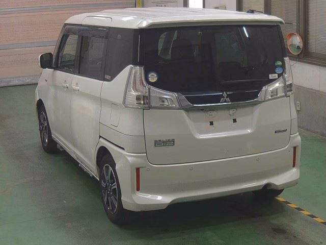 MITSUBISHI DELICA D:2