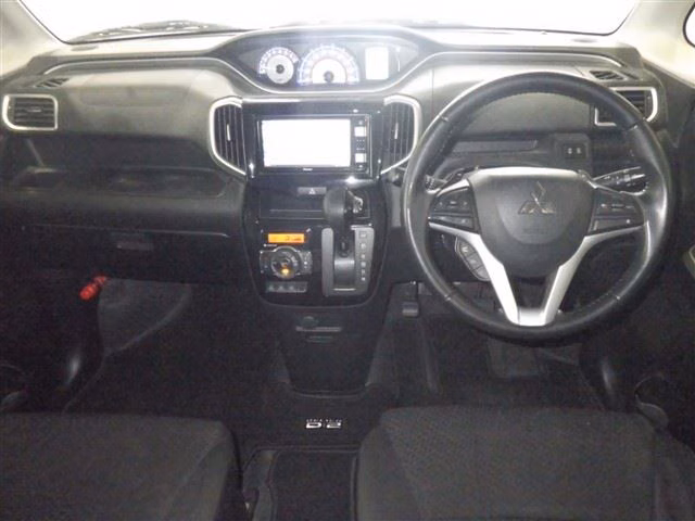 MITSUBISHI DELICA D:2