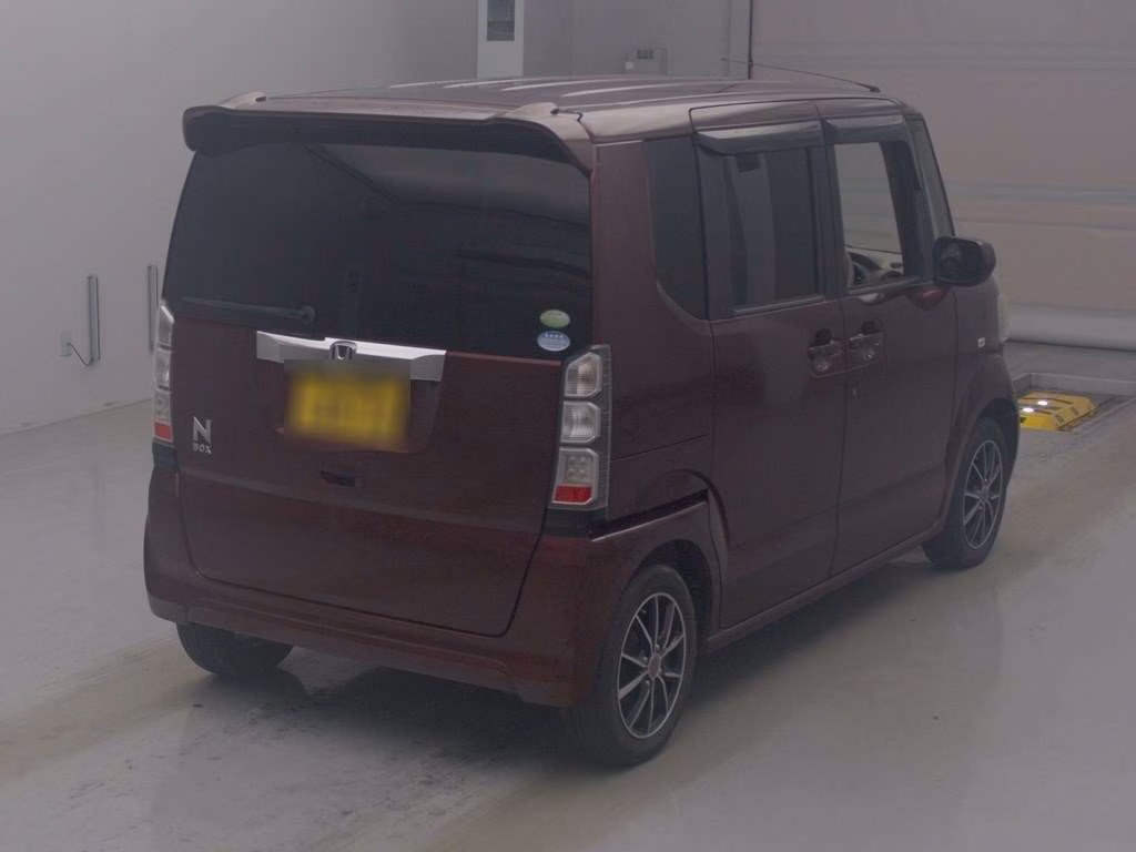 HONDA N-BOX