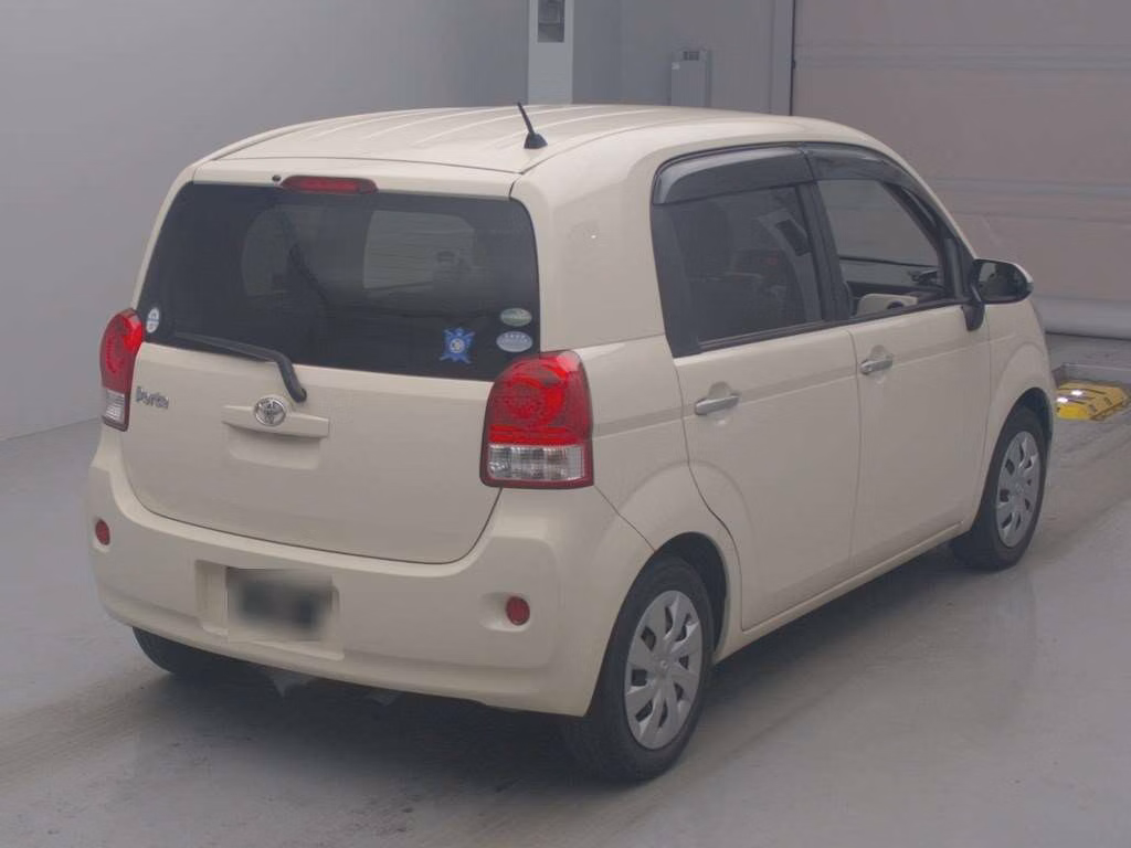 TOYOTA PORTE