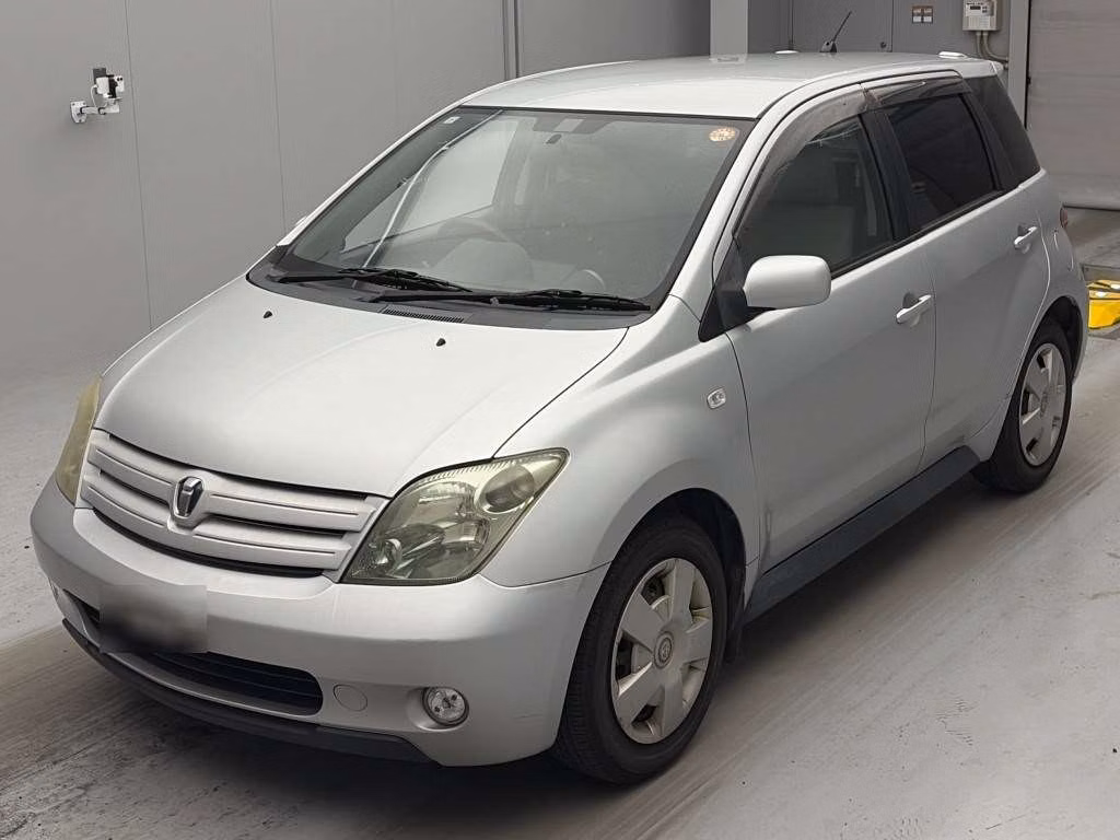 TOYOTA IST