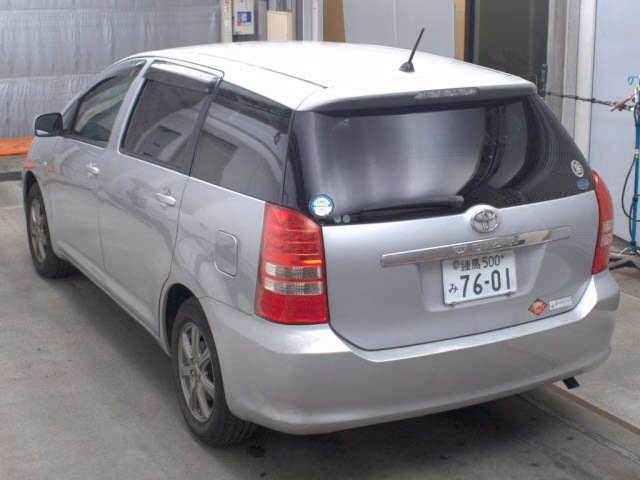 TOYOTA WISH