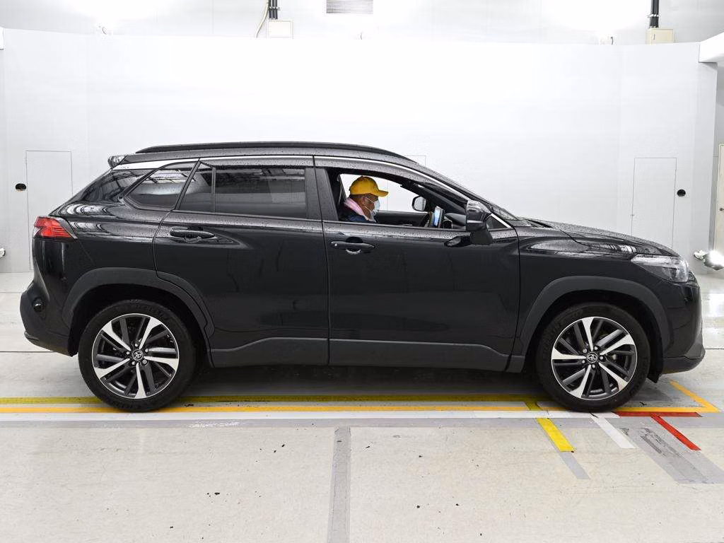 TOYOTA COROLLA CROSS
