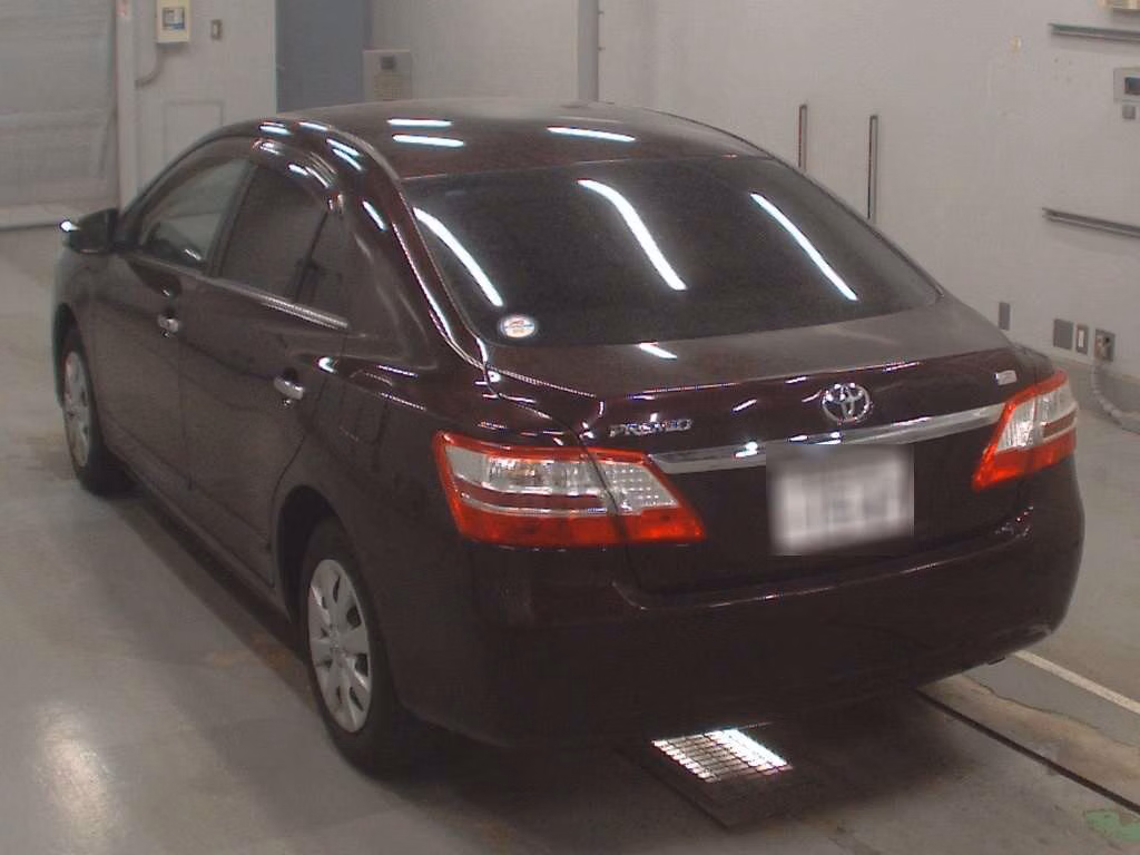 TOYOTA PREMIO