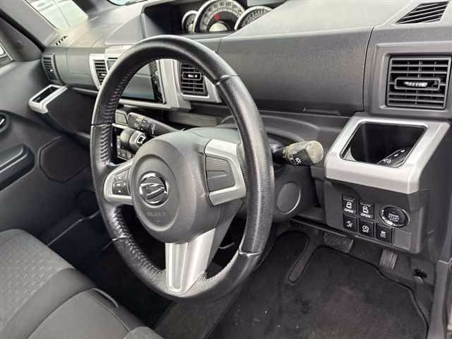DAIHATSU WAKE