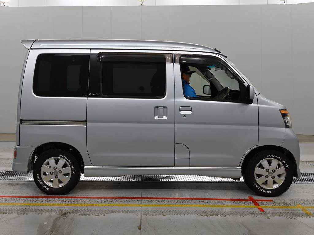 DAIHATSU ATRAI