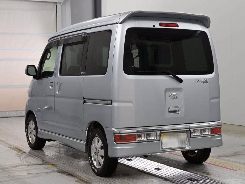 DAIHATSU ATRAI