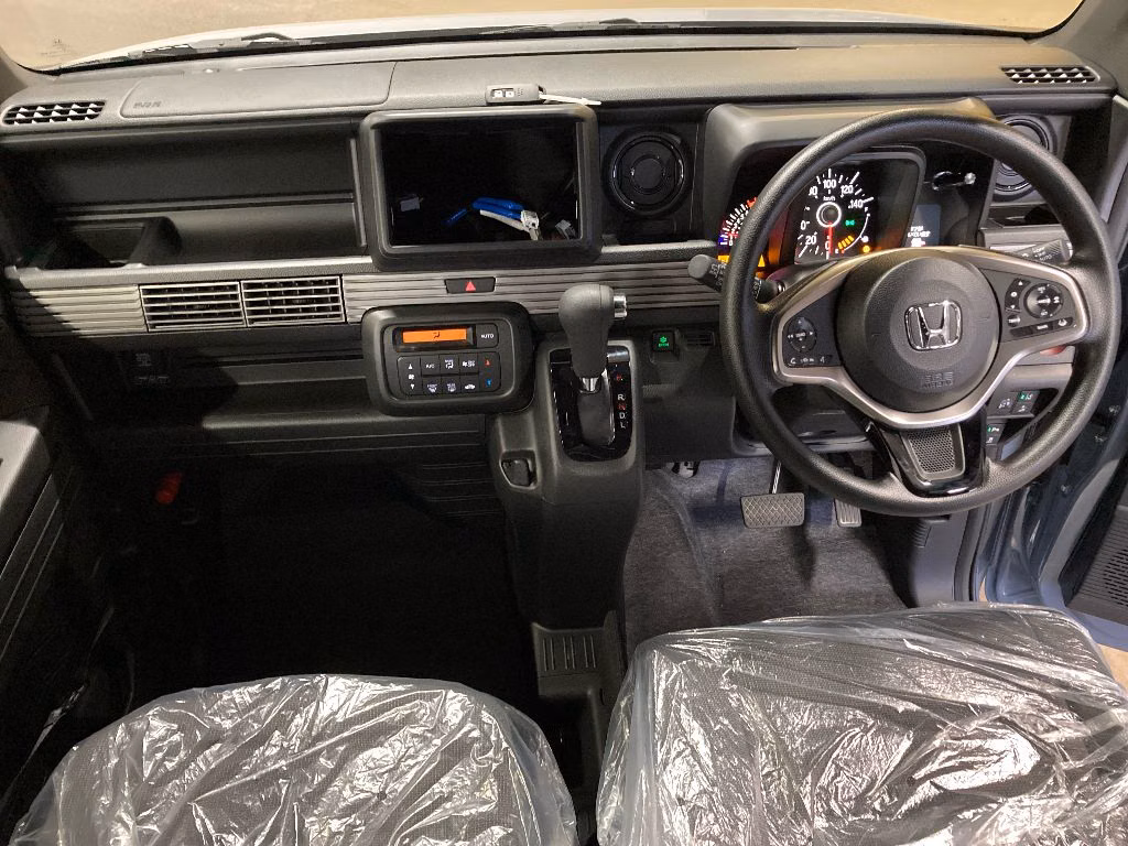 HONDA N-VAN