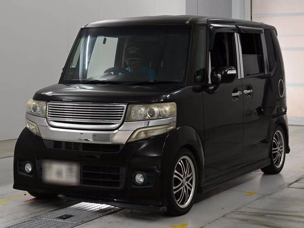 HONDA N-BOX