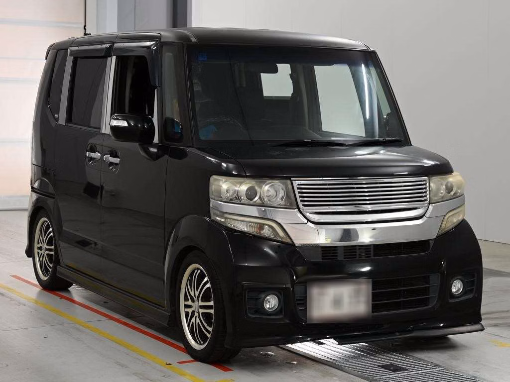 HONDA N-BOX