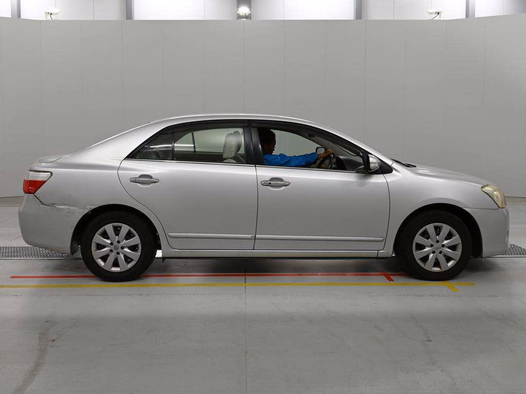 TOYOTA PREMIO