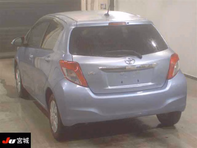 TOYOTA VITZ