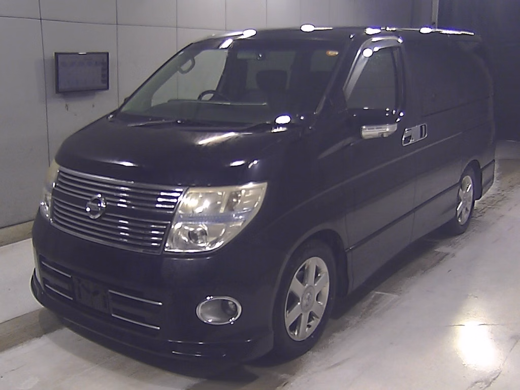 NISSAN ELGRAND