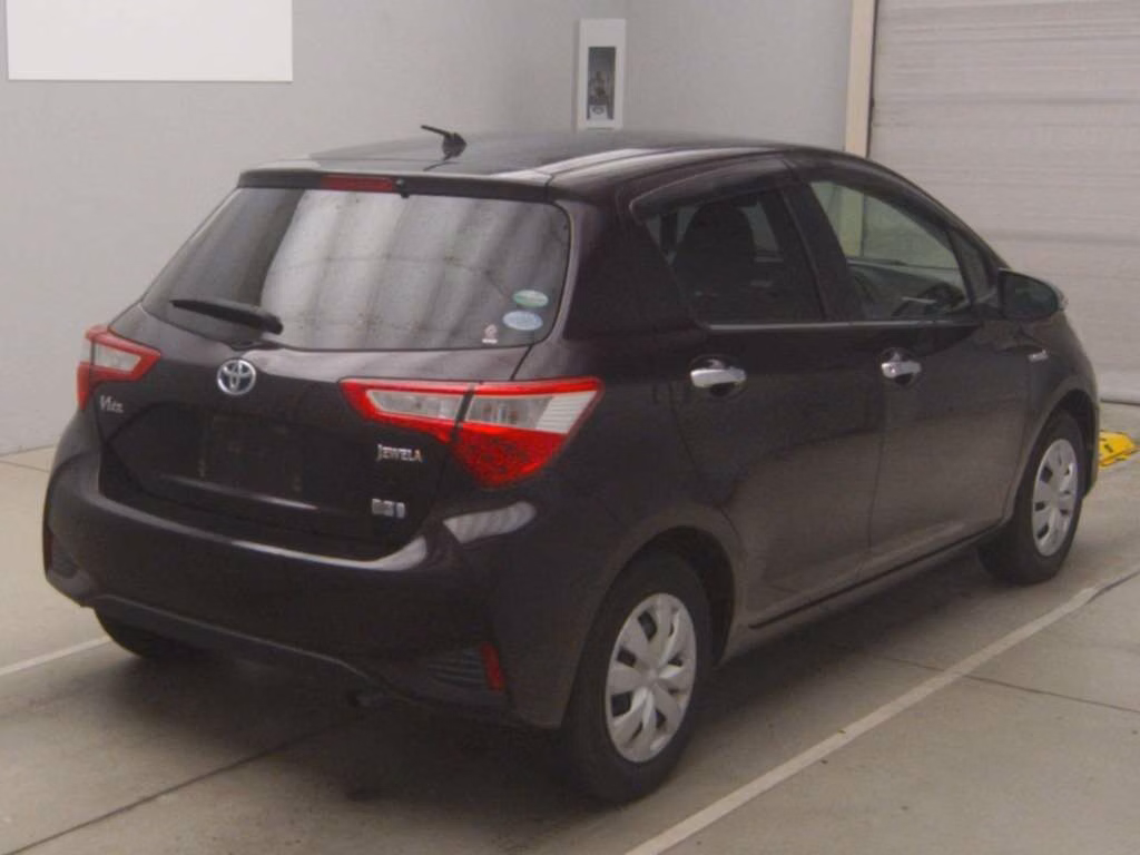 TOYOTA VITZ