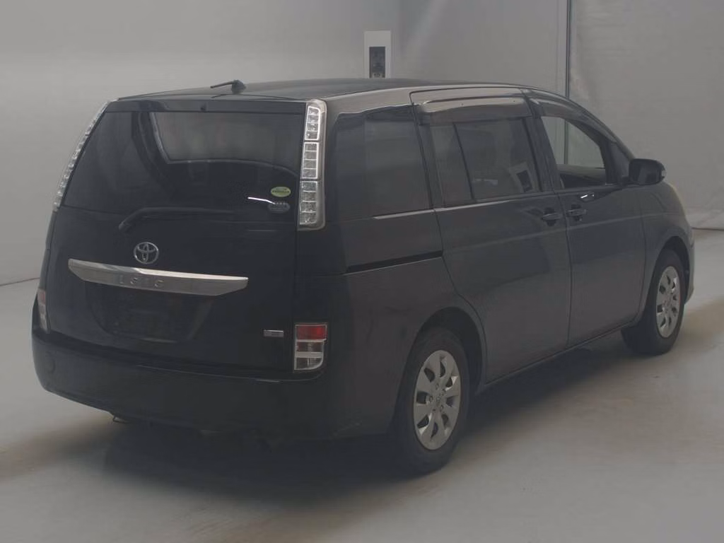 TOYOTA ISIS