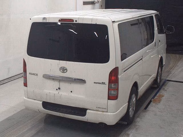 TOYOTA REGIUS ACE