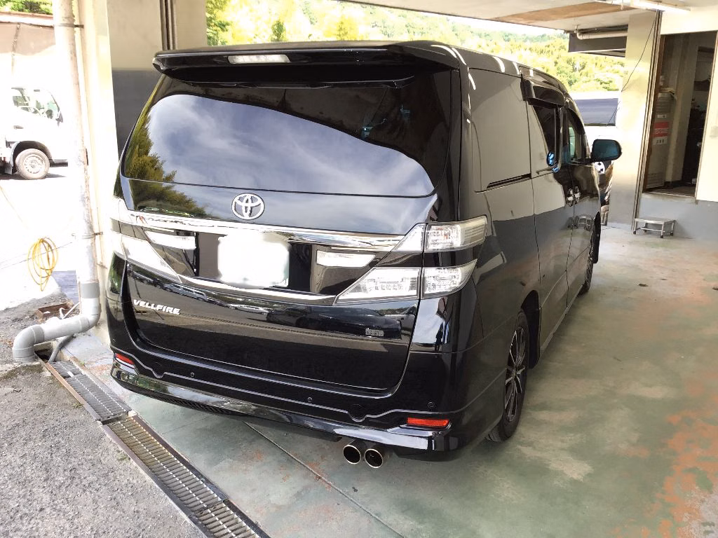 TOYOTA VELLFIRE