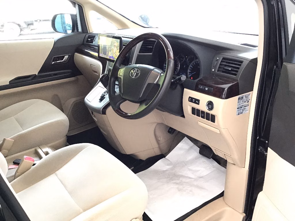 TOYOTA VELLFIRE
