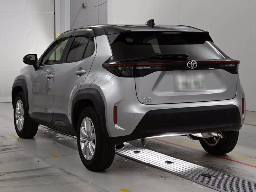 TOYOTA YARIS CROSS