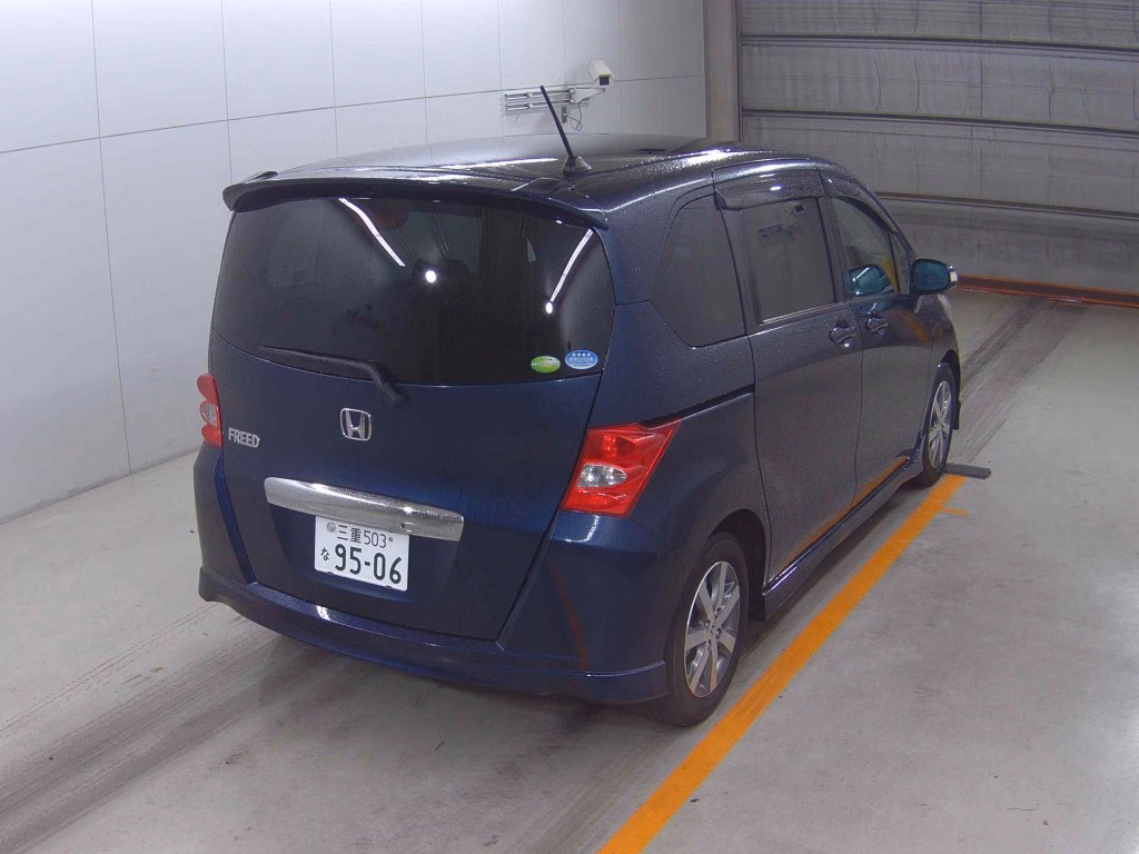 HONDA FREED
