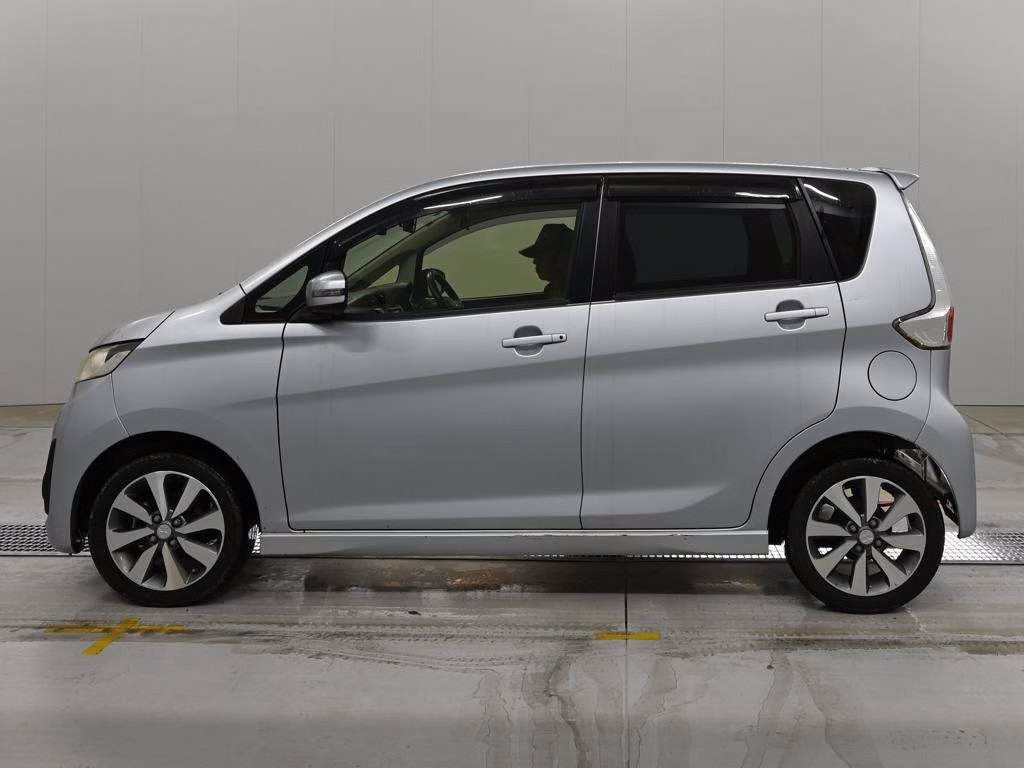 MITSUBISHI EK CUSTOM