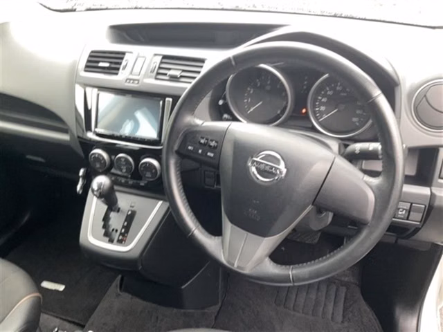 NISSAN LAFESTA