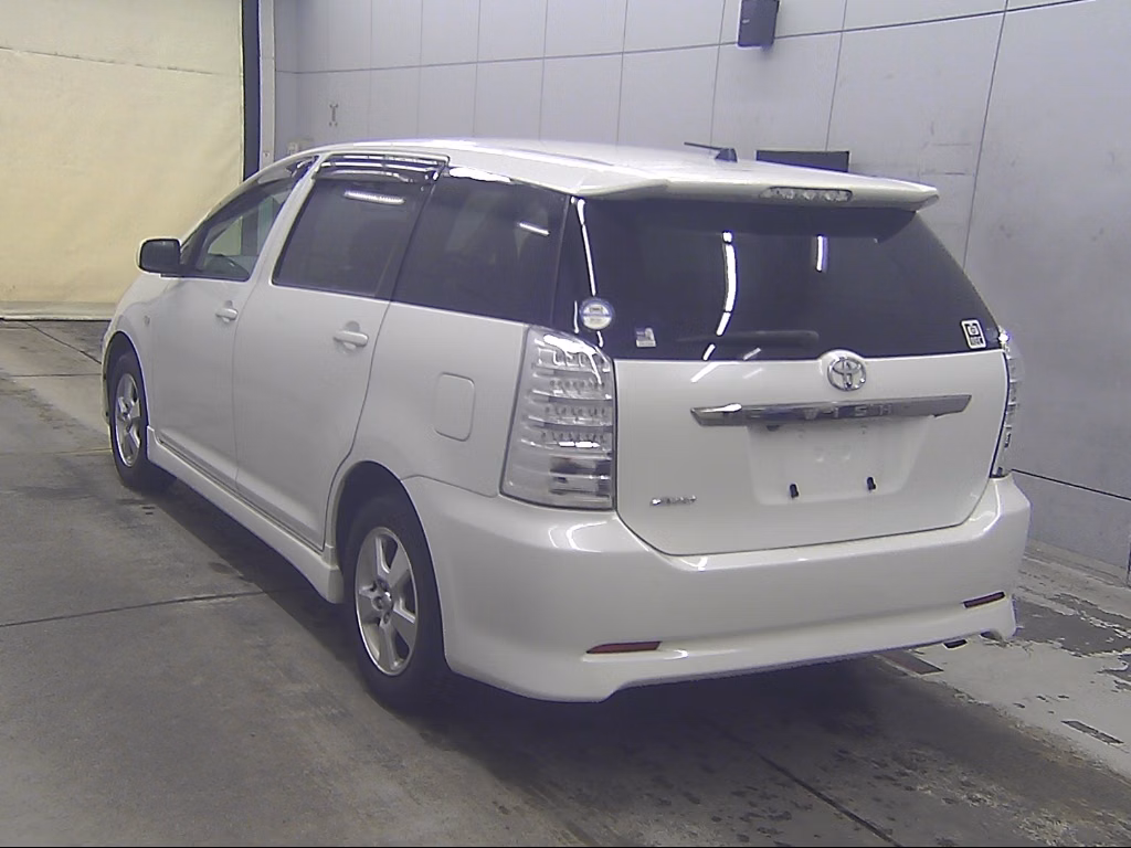 TOYOTA WISH