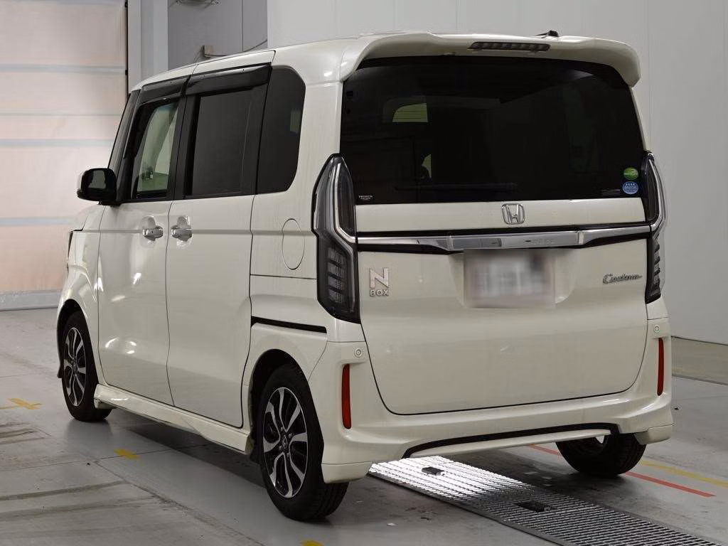 HONDA N-BOX