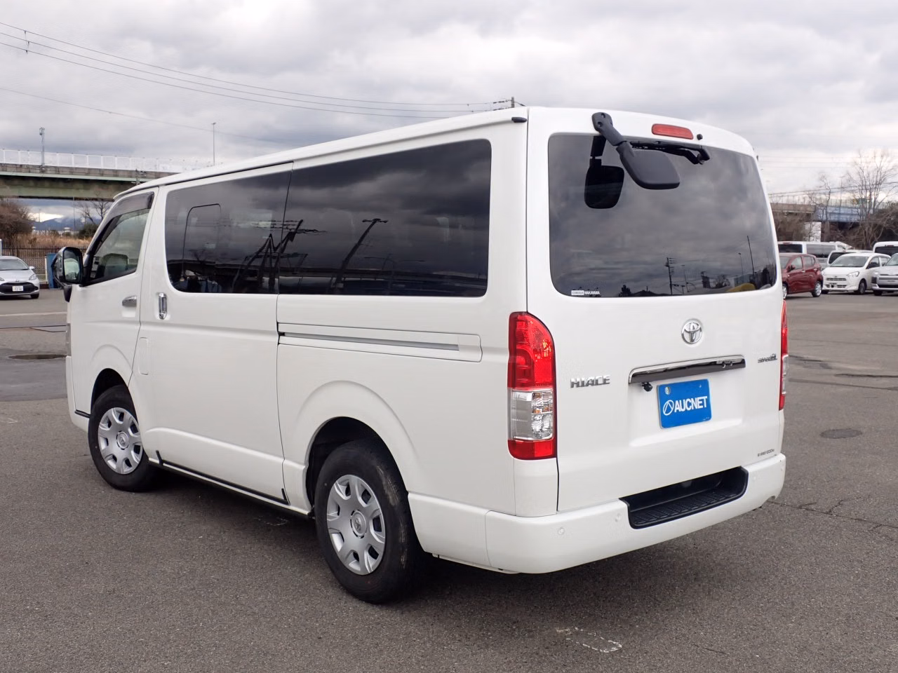 TOYOTA REGIUS ACE