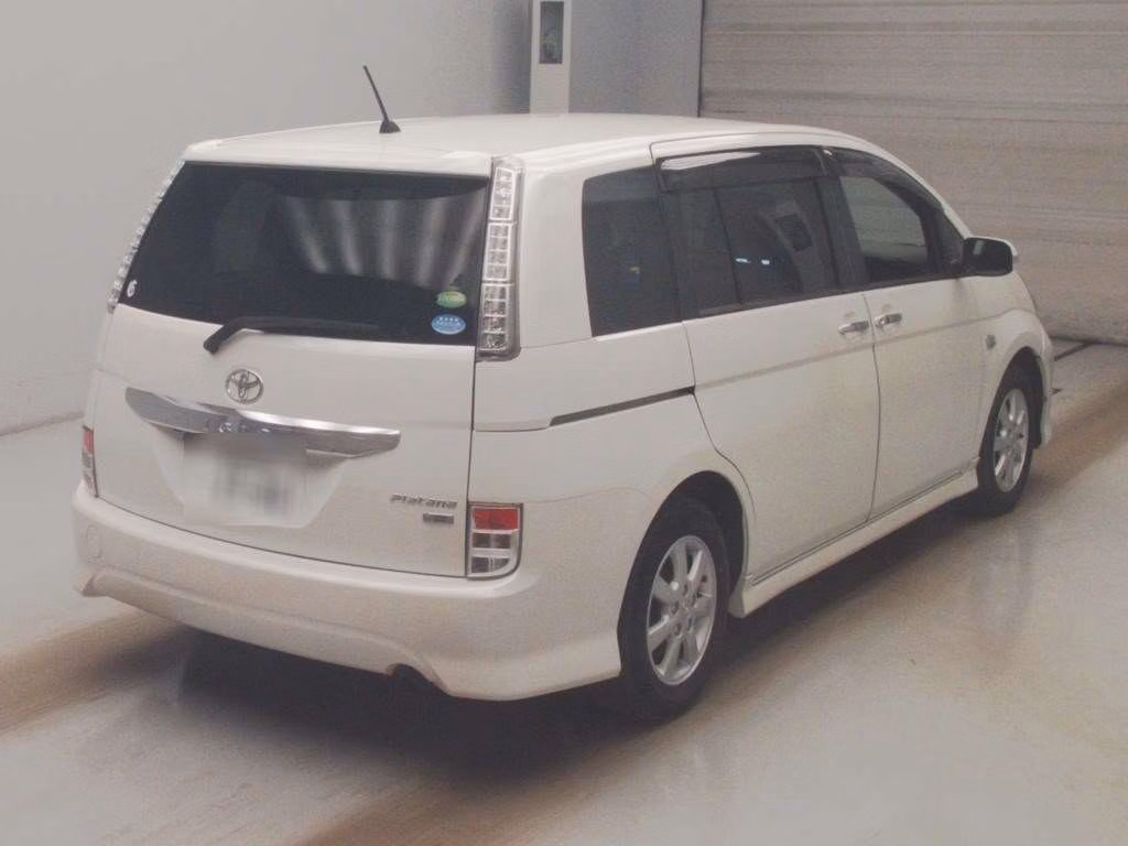 TOYOTA ISIS