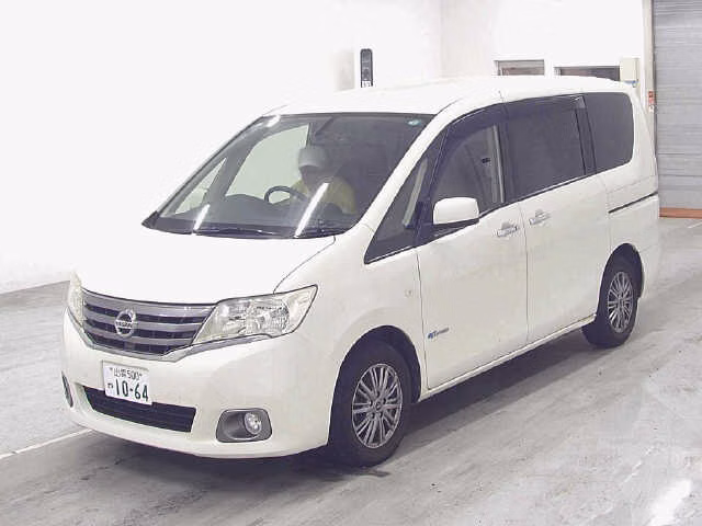 NISSAN SERENA