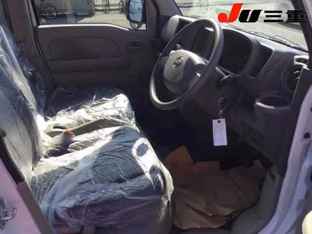 NISSAN NV100 CLIPPER