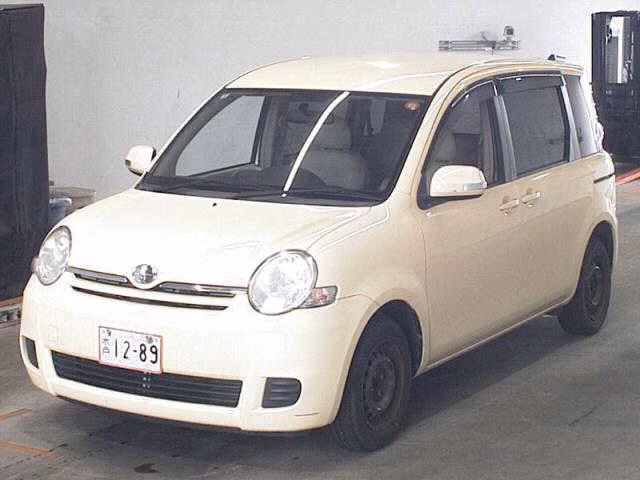 TOYOTA SIENTA