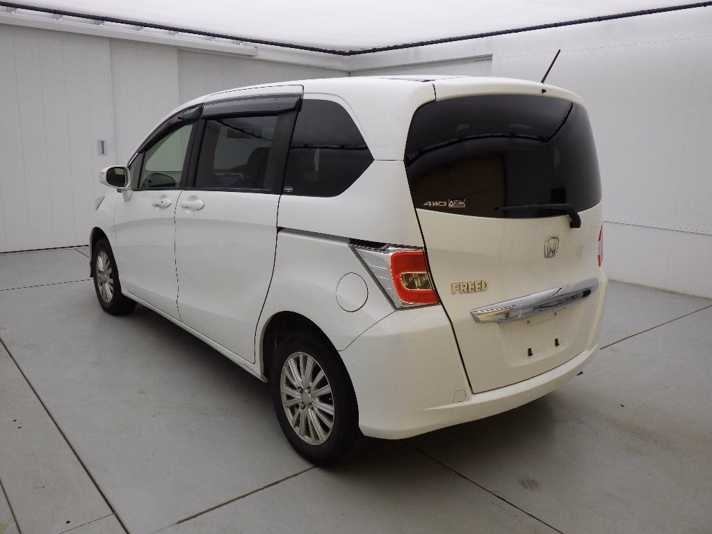 HONDA FREED