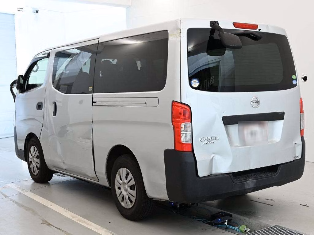 NISSAN NV350 CARAVAN