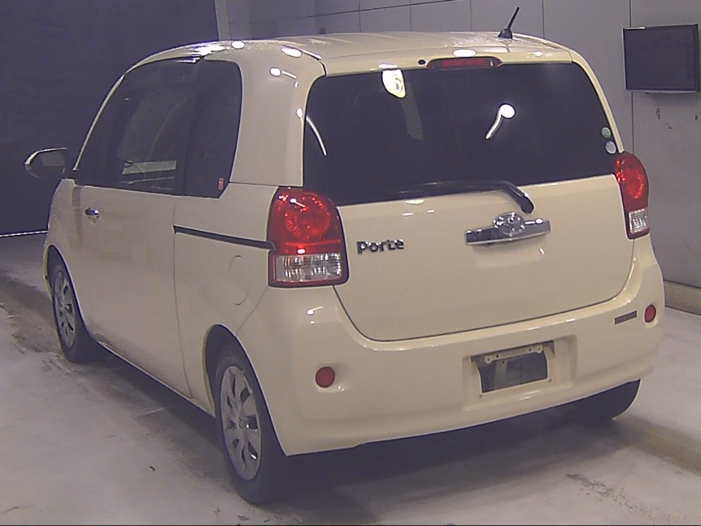 TOYOTA PORTE