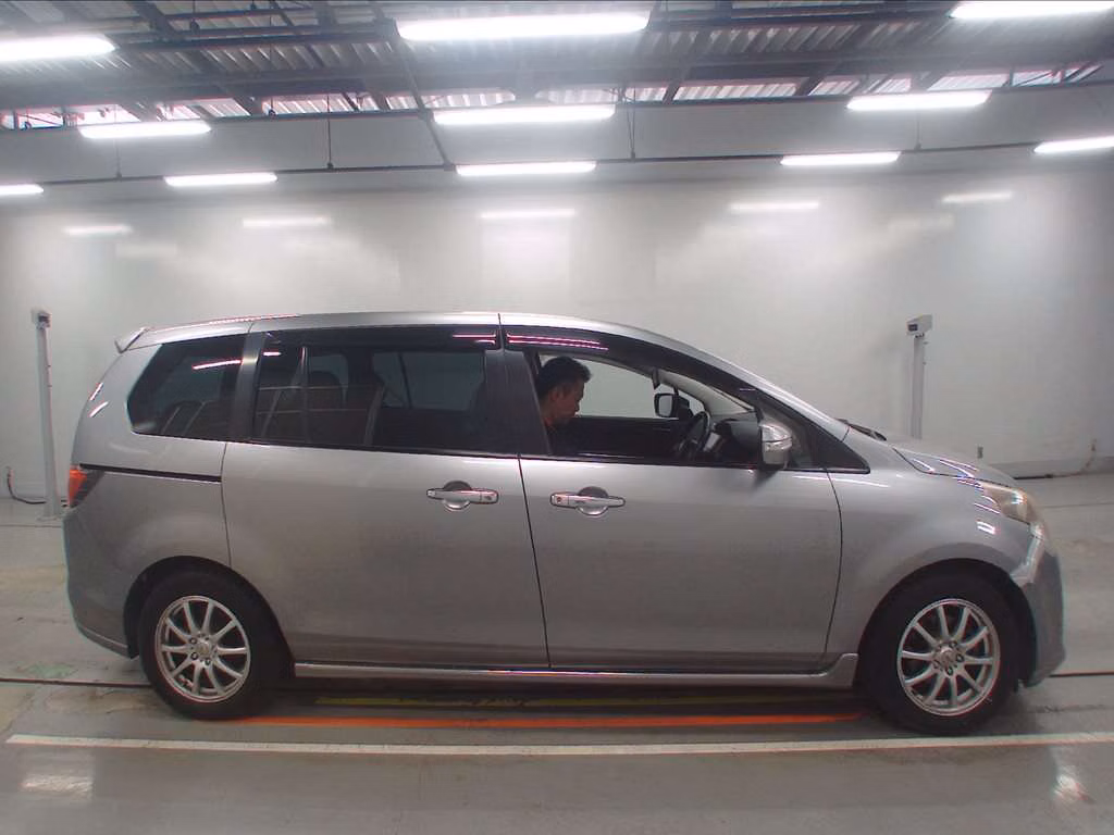MAZDA MPV