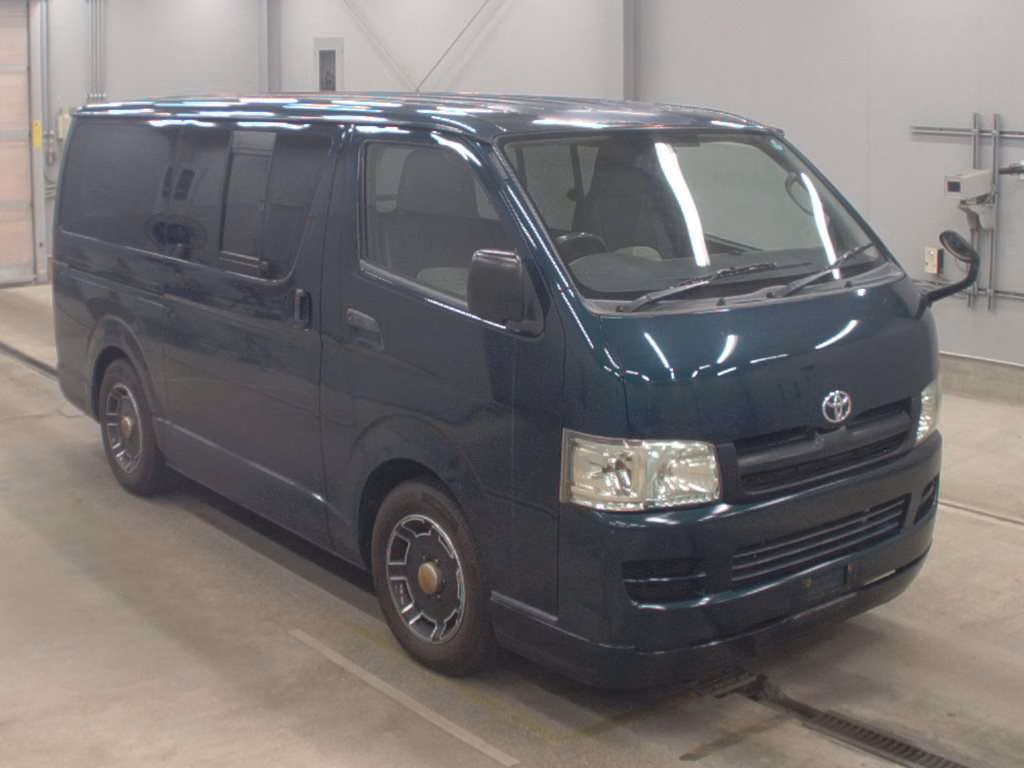 TOYOTA REGIUS ACE