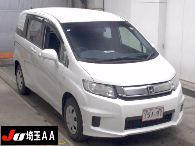 HONDA FREED SPIKE