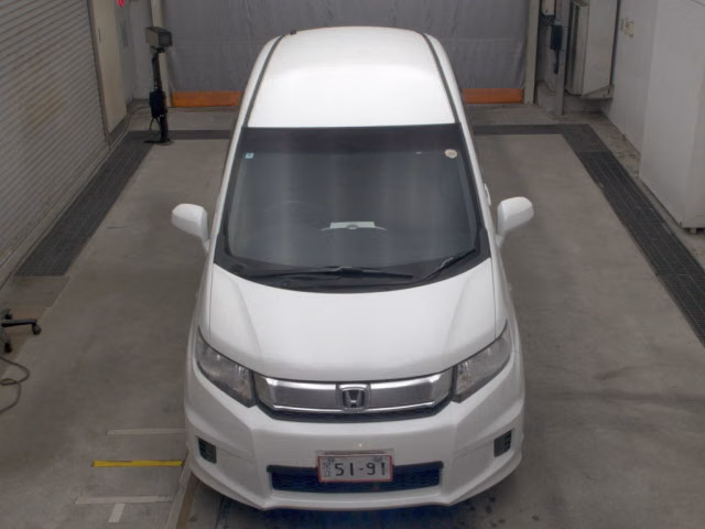 HONDA FREED SPIKE