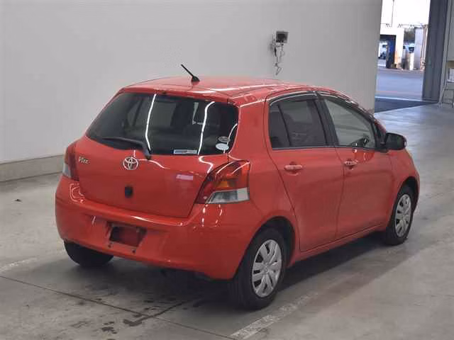 TOYOTA VITZ
