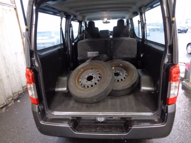 NISSAN NV350 CARAVAN