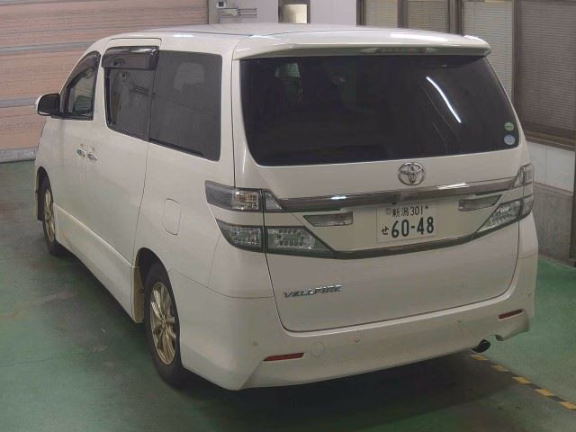 TOYOTA VELLFIRE
